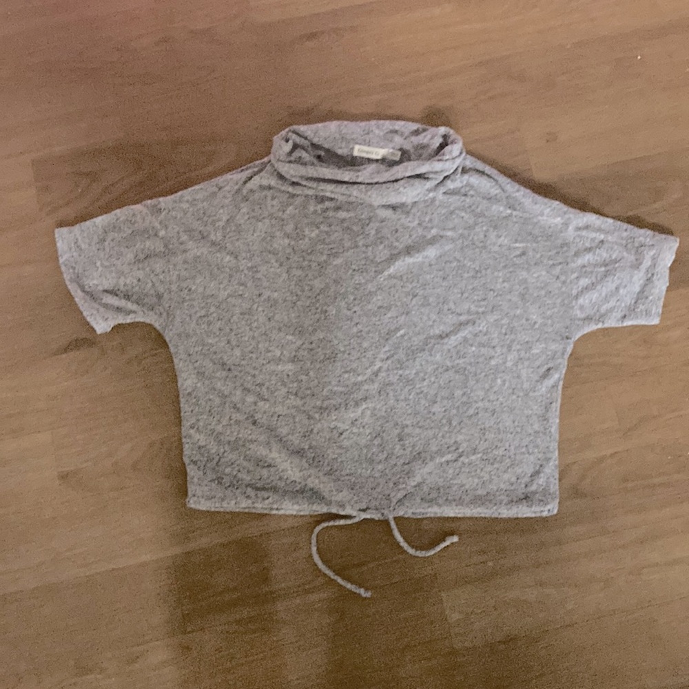 size small short sleeve grey sweater